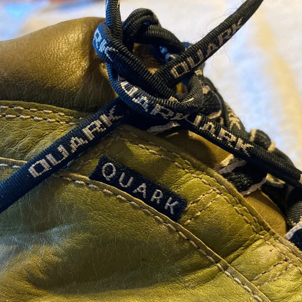 Quark Women's Olive and Black Winter Boots - Picture 2 of 6